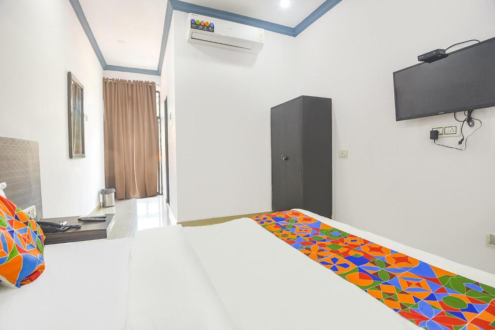 Fabexpress Neo Calangute Beach Resort Eksteriør bilde