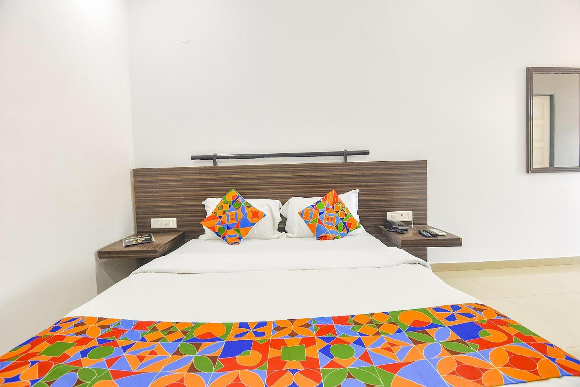 Fabexpress Neo Calangute Beach Resort Eksteriør bilde